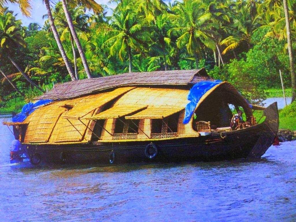 Marari Nest Beach Homestay Марарикулам Экстерьер фото