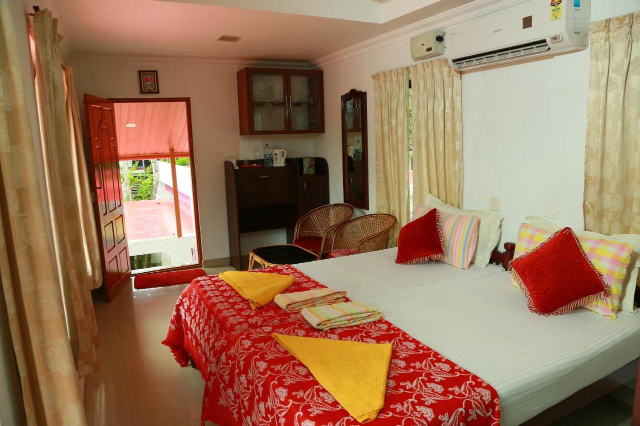 Marari Nest Beach Homestay Марарикулам Экстерьер фото