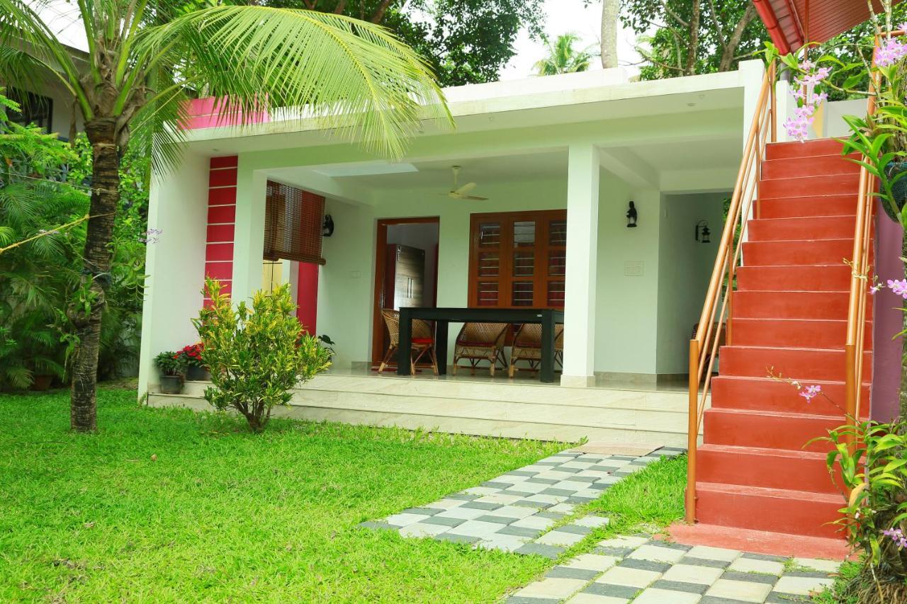 Marari Nest Beach Homestay Марарикулам Экстерьер фото